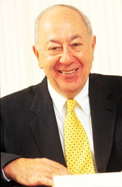 Van J. Filipos, CPA Headshot Photo